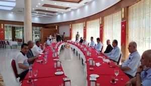 Esenler Belediye Başkanı Göksu, AK Parti İl teşkilatıyla bir araya geldi