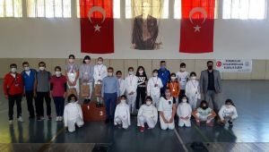 Eskrim U12 Şampiyonası başladı
