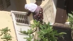 Evde Sıkılan Zeliha Nine Bahçe Duvarından Atlayarak Kaçmak İstedi - Videolu Haber