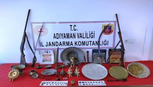 Evinin her köşesinden tarihi eser çıktı