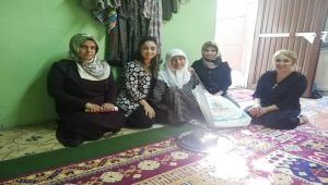 Fatma Teyzeye Doğum Günü Sürprizi