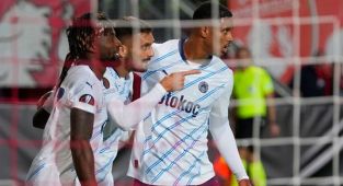 Fenerbahçe, Twente Deplasmanından 1 Puanla Döndü