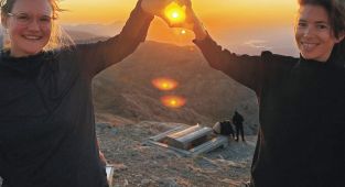 Fransız turistlerden Nemrut Dağı’na övgü