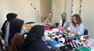 Funda Varol, Samsat'ta Kadınların Güçlenmesi İçin Aile Destek merkezini ziyaret Etti