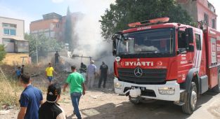Gaz sıkışması nedeniyle çıkan yangın paniğe neden oldu - Videolu Haber