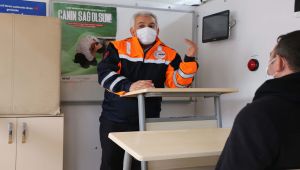 Gazetecilere deprem simülasyon tırında eğitim - Videolu Haber