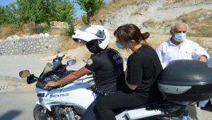 Geç kalan öğrenciyi sınava motorize polis ekibi yetiştirdi