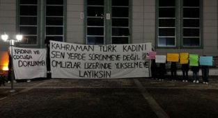 Genç Fenerbahçeliler Adıyaman Üniversitesi'nde İkbal Uzuner ve Ayşenur Halil'i andı