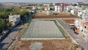 Gençler artık sokak aralarında değil, semt sahalarında spor yapacak