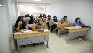 Gençler, Geleceğe Haliliye İle Hazırlanıyor