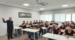 Gençler meslek hayallerine MST Makina’da kavuşuyor