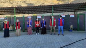 Gençlerden hayvan barınağına ziyaret