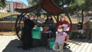 Gölbaşı Anaokulu öğrencilerini yalnız bırakmadı