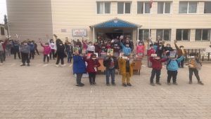 Gölbaşı Güncel Gazetesi'nden öğrencilere kitap desteği