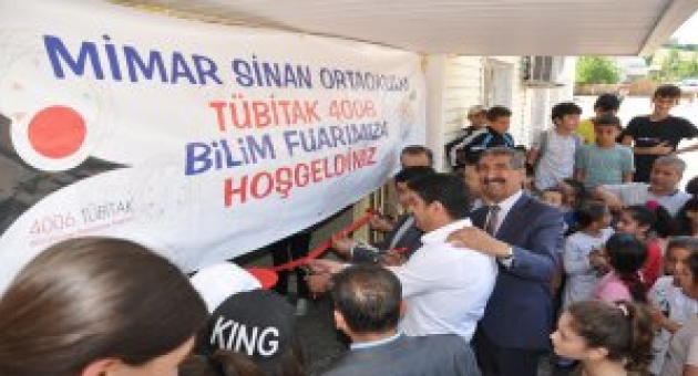 Gölbaşı Mimar Sinan Ortaokulu'ndan 4006 Bilim Fuarı Şenliği
