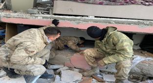 Gölbaşı’nda jandarma ve itfaiye el ele - Videolu Haber