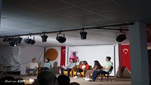 Gölbaşı'nda 'Kız kardeşler' adlı tiyatro oyunu sergilendi