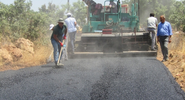Gölbaşı'nda Nene Hatun Caddesi Asfaltlanıyor