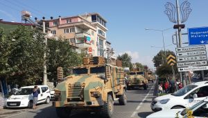Gölbaşı'nda Sınıra Giden Askere Sevgi Gösterisi