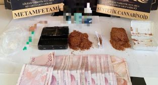 Gölbaşı'nda uyuşturucu operasyonu: İki şüpheli yakalandı, bir kişi tutuklandı