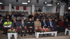 Gölbaşı’nda 'Vatandaşla Buluşma Ve Muhtarlar' Toplantısı