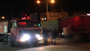 Gölbaşın'da Seyir Halindeki Tır Yandı