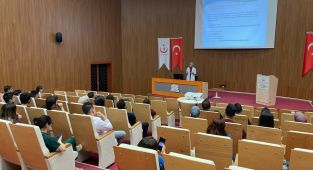 Göreve başlayan sağlık personellerine ‘Genel Uyum Eğitimi’ verildi - Videolu Haber