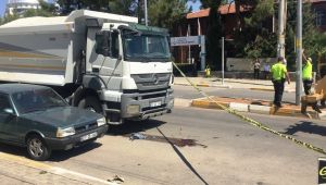 Hafriyat kamyonun çarptığı yaşlı adam hayatını kaybetti - Videolu Haber