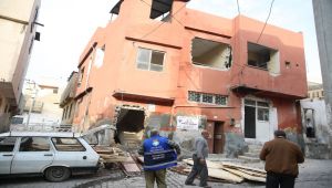 Haliliye’de Metruk Yapıların Yıkımı Sürüyor - Videolu Haber