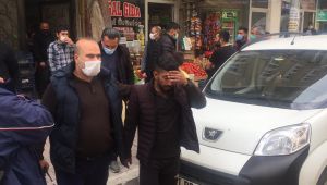 Hayatına son vermek isteyen kişiyi polis engelledi - Videolu Haber