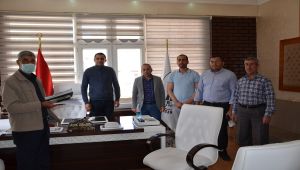 Hayırsever İşadamı Besni'de Veresiye Defterlerini Satın Aldı