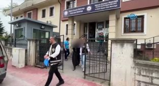 Hırsızlık suçundan 66 yıl cezası bulunan kadın yakalandı - Videolu Haber