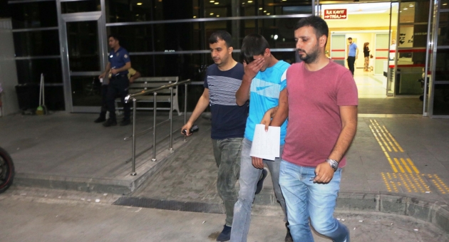 Hırsızlık Şüphelisini Yakalayıp, Polise Teslim Ettiler