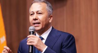 İçişleri Bakanı Yerlikaya'dan Adana'daki depremle ilgili açıklama