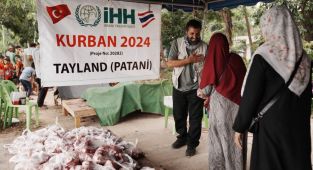 İHH, 66 ülkede ihtiyaç sahiplerine kurban eti dağıttı