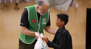 İHH’nın hedefi Kurban Bayramında 3 milyon kişiye ulaşmak - Videolu Haber