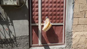 İhtiyaç Sahiplerine Ekmek Dağıtımı Devam Ediyor