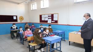 İl Milli Eğitim Müdürü Alagöz köy okullarını ziyaret etti