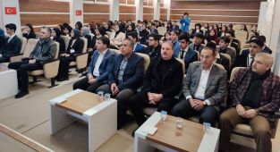 İl Milli Eğitim Müdürü Ali Tosun, 'Meclis Simülasyonu' etkinliğine katıldı