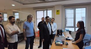 İl Sağlık Müdürü Solmaz mesai sonrası hastaneleri inceledi - Videolu Haber