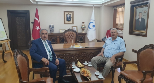 İş Adamı Peri’den Rektör Turgut’a Ziyaret
