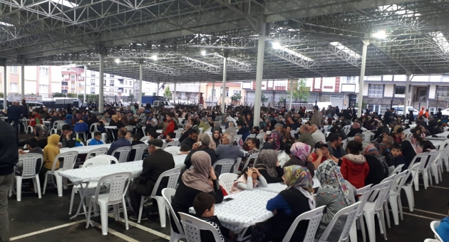 İş Adamı Taşar'dan 2 Bin Kişilik İftar