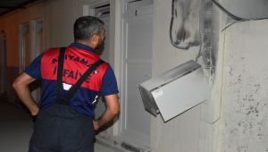 İşyerinin elektrik panosunda yangın paniğe neden oldu