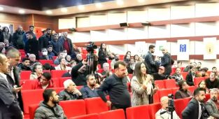 İz Yücedağ'ın gözyaşlarını tutamadığı anlar - Videolu Haber