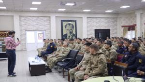 Jandarmadan 'Halkla İlişkiler' Konulu Seminer