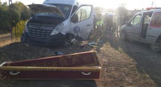 Kaçırılan cenaze aracında bomba şüphesi