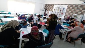 Kadın Kursiyerler Mehmetçik İçin Hatim İndirdi