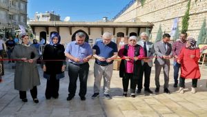 Kadınların El Emeği Göz Nuru Eserleri Sergilendi
