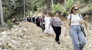 Kahramanmaraş Büyükşehir Belediyesi kadınlara yönelik doğa yürüyüşü gerçekleştirdi