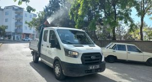 Kahramanmaraş İlaçlama ekipleri sahada çalışmalara devam ediyor